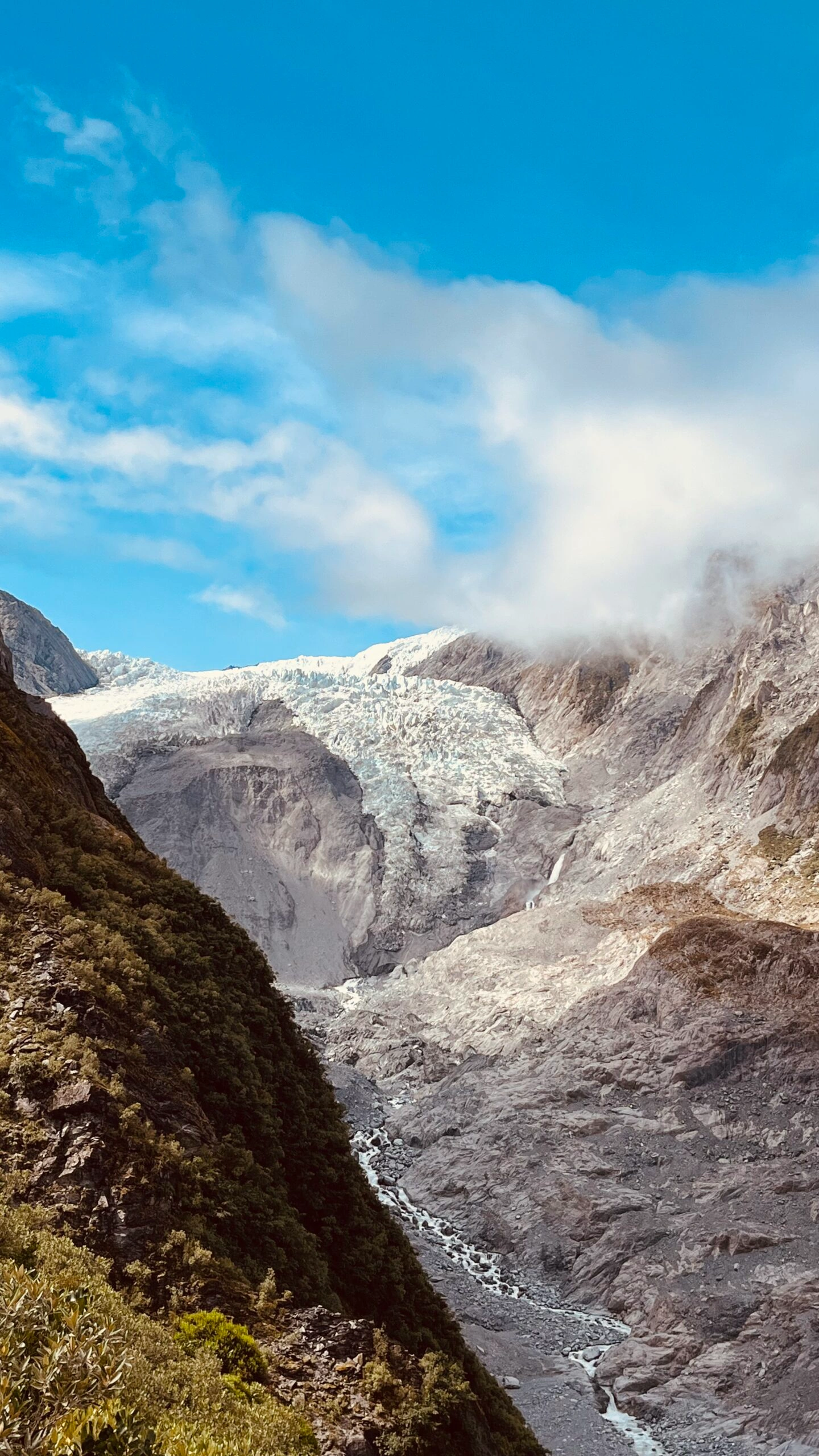 lengua glaciar en una montaña de la isla sur de Nueva Zelanda